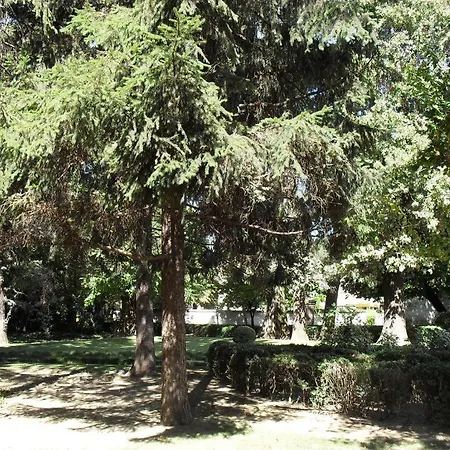 Dimora Della Gran Farnia * Castelvetro Piacentino